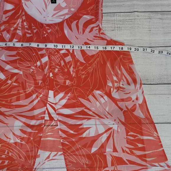 Alfani Tropical Leaf Lined Cropped top Size Petite Medium - Picture 6 of 10